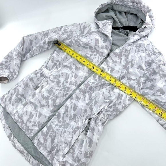 New balance windbreaker jacket Como woman’s size M - Picture 3 of 11